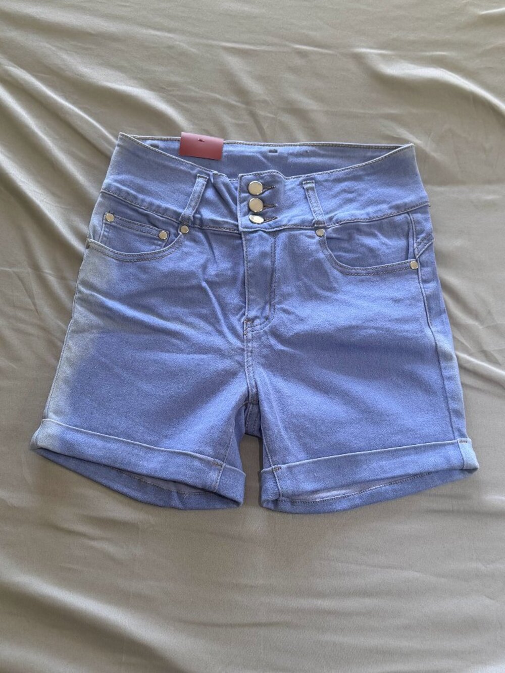 T&Y Fashion Junior's Triple Button Jean Shorts New With Tags Blue Size 9/10 (1)